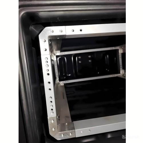Кейс КД 15408 с рэковой стойкой 5U чёрный Кейс КД 15408 с рэковой стойкой 5U чёрный